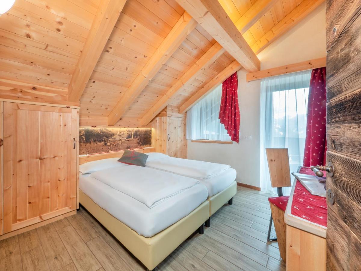 Ciasa Raut Apartment Ла Вале Екстериор снимка