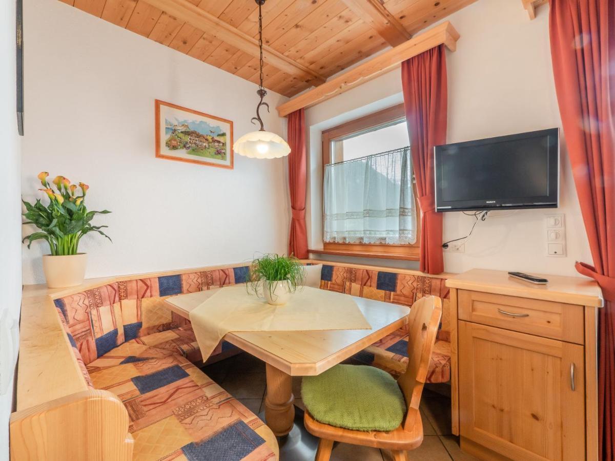 Ciasa Raut Apartment Ла Вале Екстериор снимка
