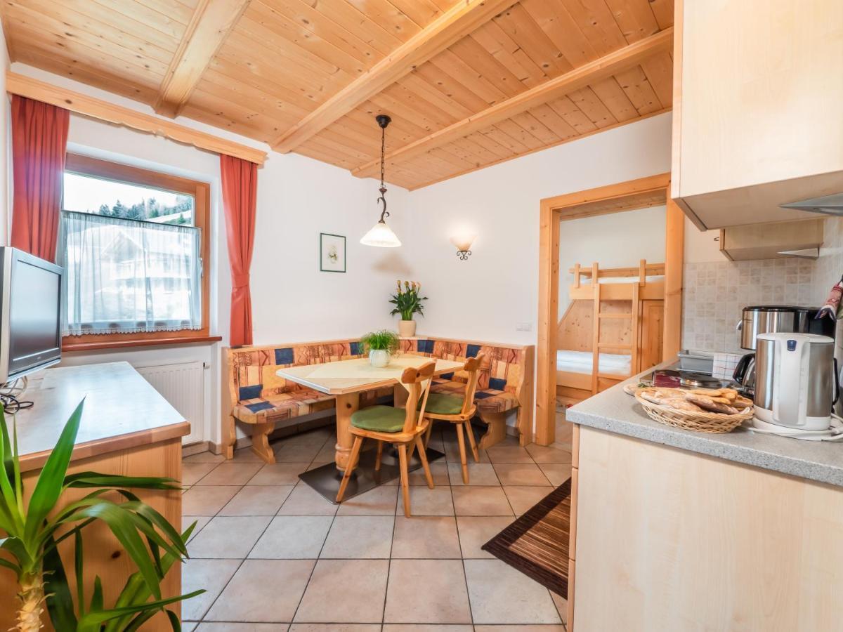 Ciasa Raut Apartment Ла Вале Екстериор снимка