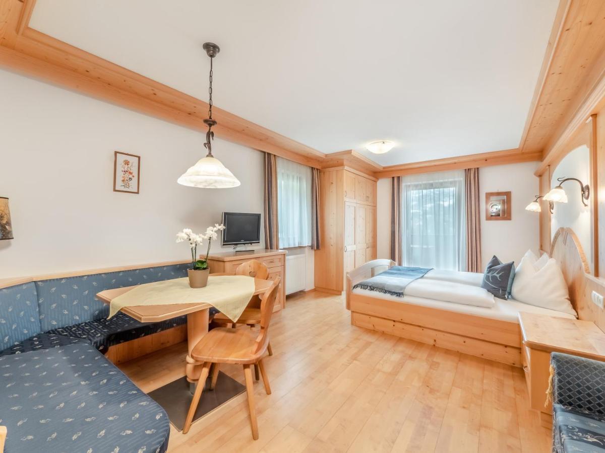 Ciasa Raut Apartment Ла Вале Екстериор снимка